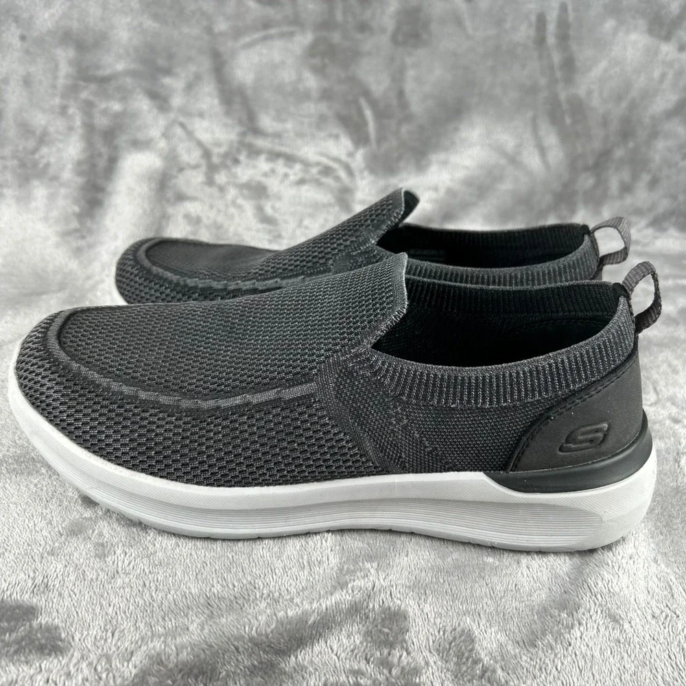 Skechers Relaxed Fit Mens 9.5 Wide Charcoal Gray Mesh Slip On Sneakers 210275W